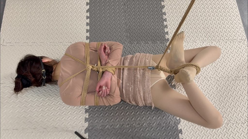 【眼眸出品】第五十部 《粉色情人体验秒C神器》 -视频-5元站