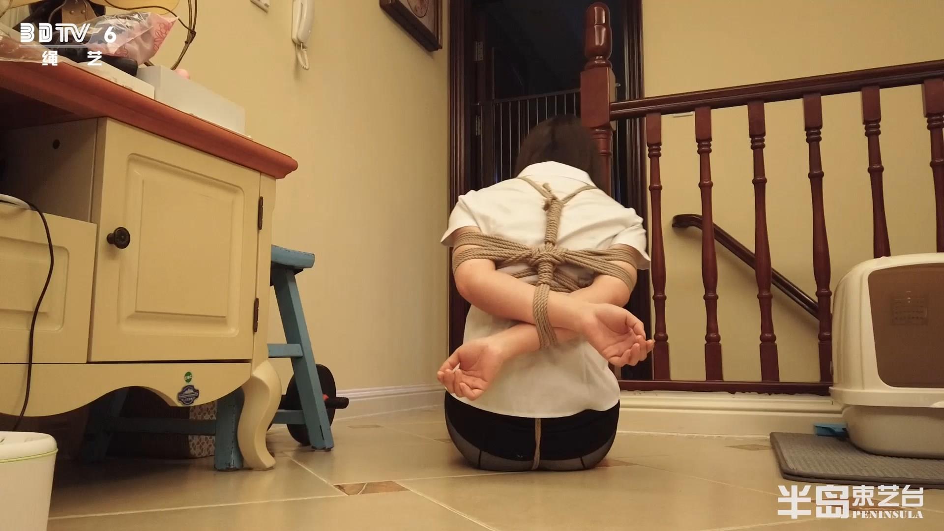 图片[2]-【半岛束艺台】 黑丝OL下班后的故事 - 视频-5元站-视频-5元站