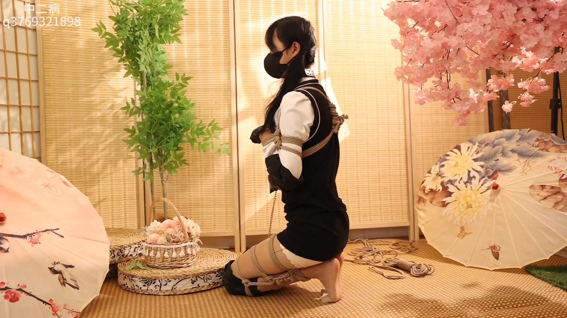 图片[2]-【中二病】双马尾精致少女北北的犬缚调教，少女犬奴听从主人的指令 - 视频-5元站-视频-5元站