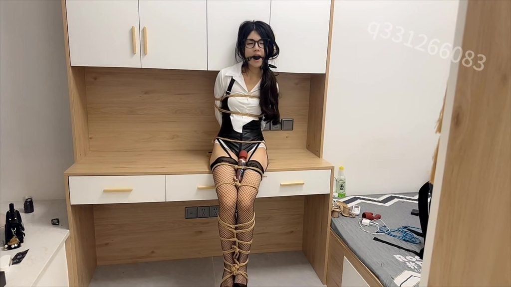 【欢乐谷原创】新人秘书的末日之迷晕捆绑强J调教完整深度版-视频-5元站