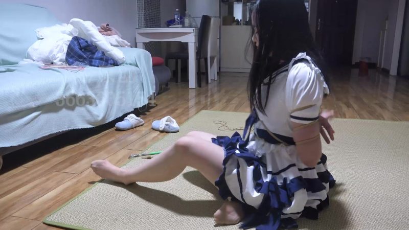 【子衿原创】新模试镜 TK挠脚 解缚挑战 怕痒的女孩可太好玩了-视频-5元站