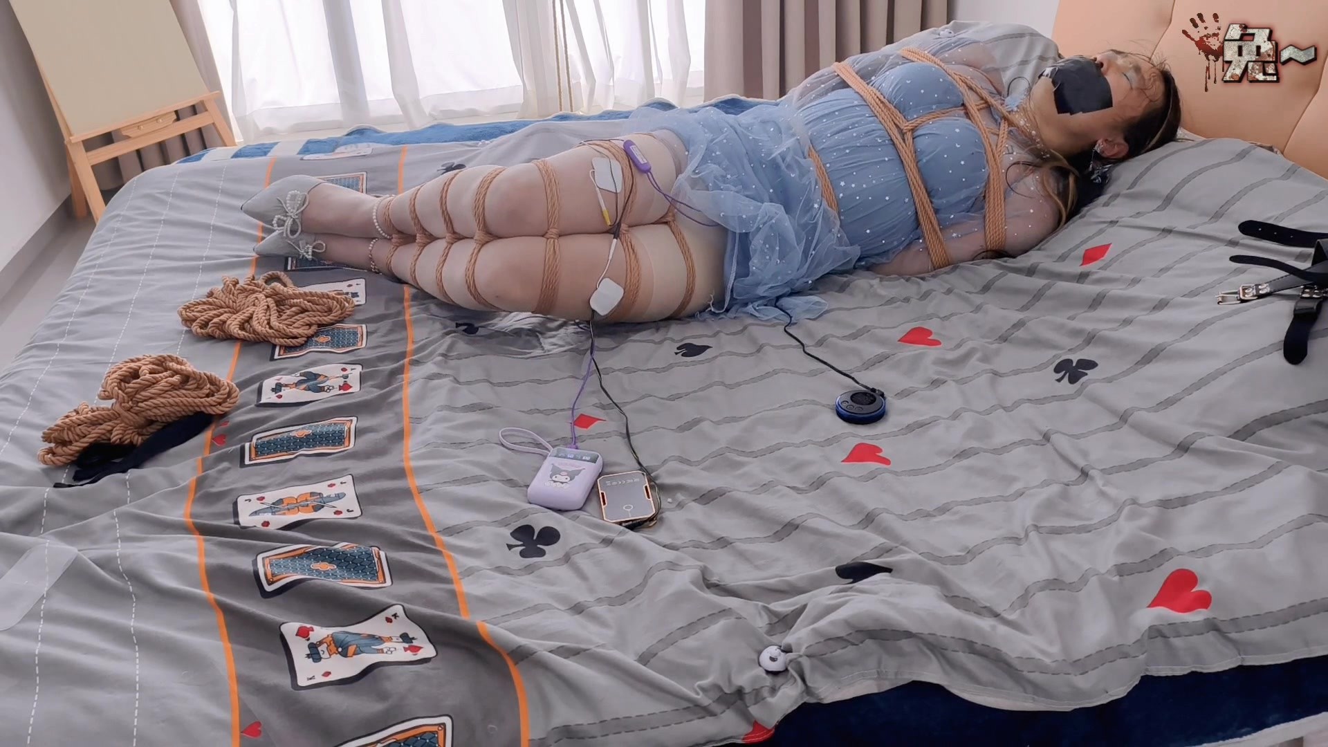 图片[1]-【兔兔兔TU】自娱自乐第 48 弹 蓝色的裙摆 - 视频-5元站-视频-5元站