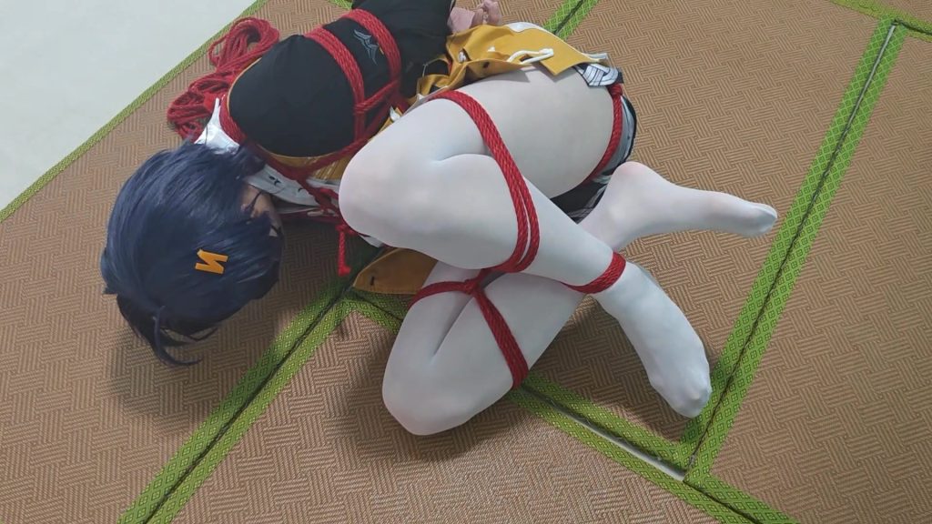 【楚鸽BGM】玲妹团缚挣扎。被按头强制口角，满脸白浊-视频-5元站