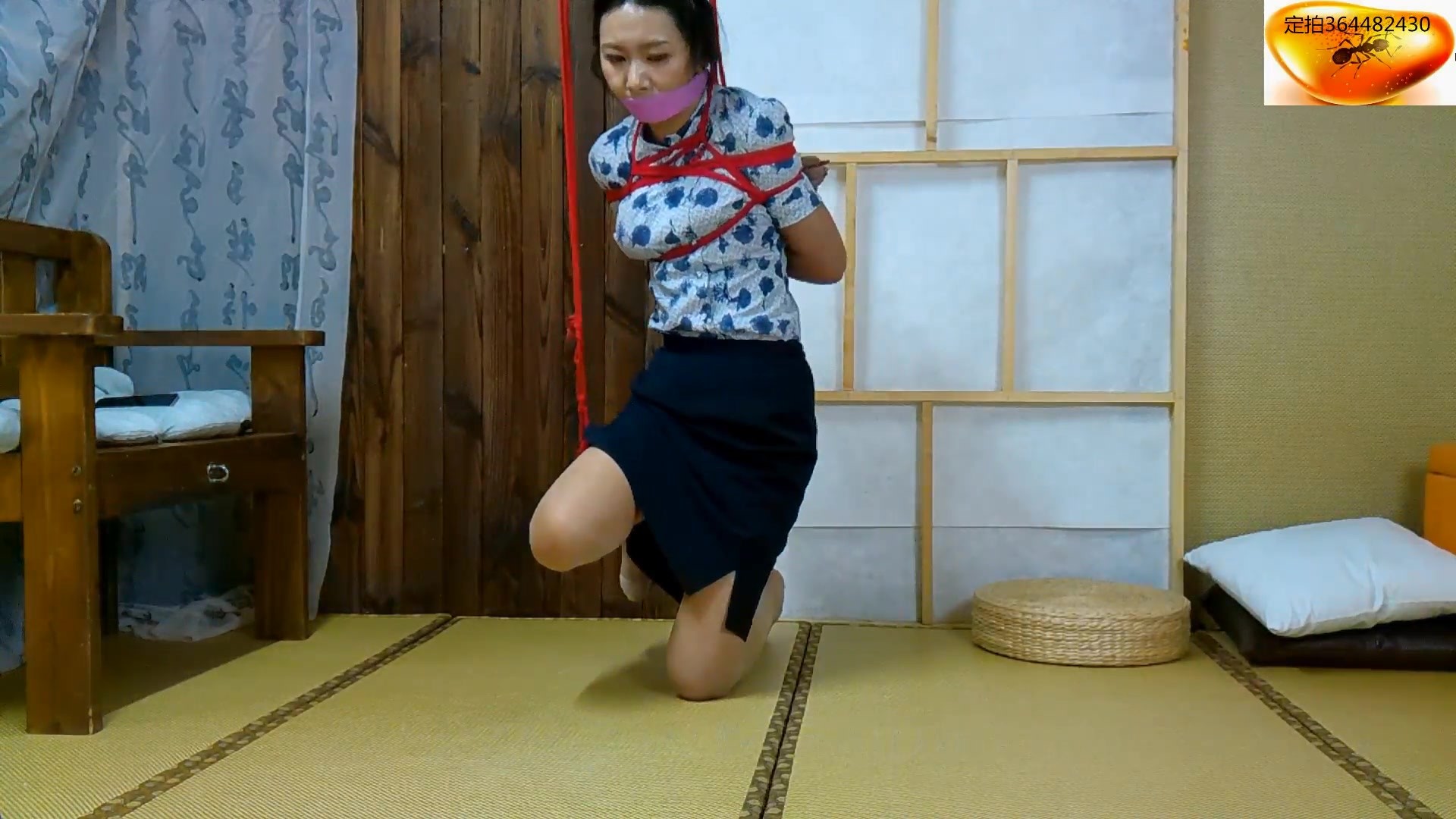 图片[2]-【绳舞飞扬】探店美女草草：探店体验紧缚表演第三季（空姐装）发布版……本期片足吊+四马求救+采访体验自主收绳 - 视频-5元站-视频-5元站