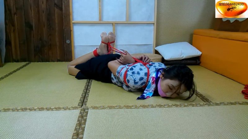 【绳舞飞扬】探店美女草草：探店体验紧缚表演第三季（空姐装）发布版……本期片足吊+四马求救+采访体验自主收绳-视频-5元站