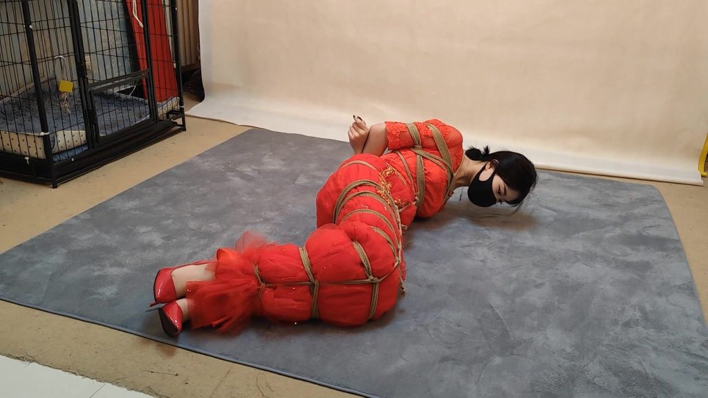 图片[2]-【束缘阁】红色的新娘 悬吊-视频-5元站
