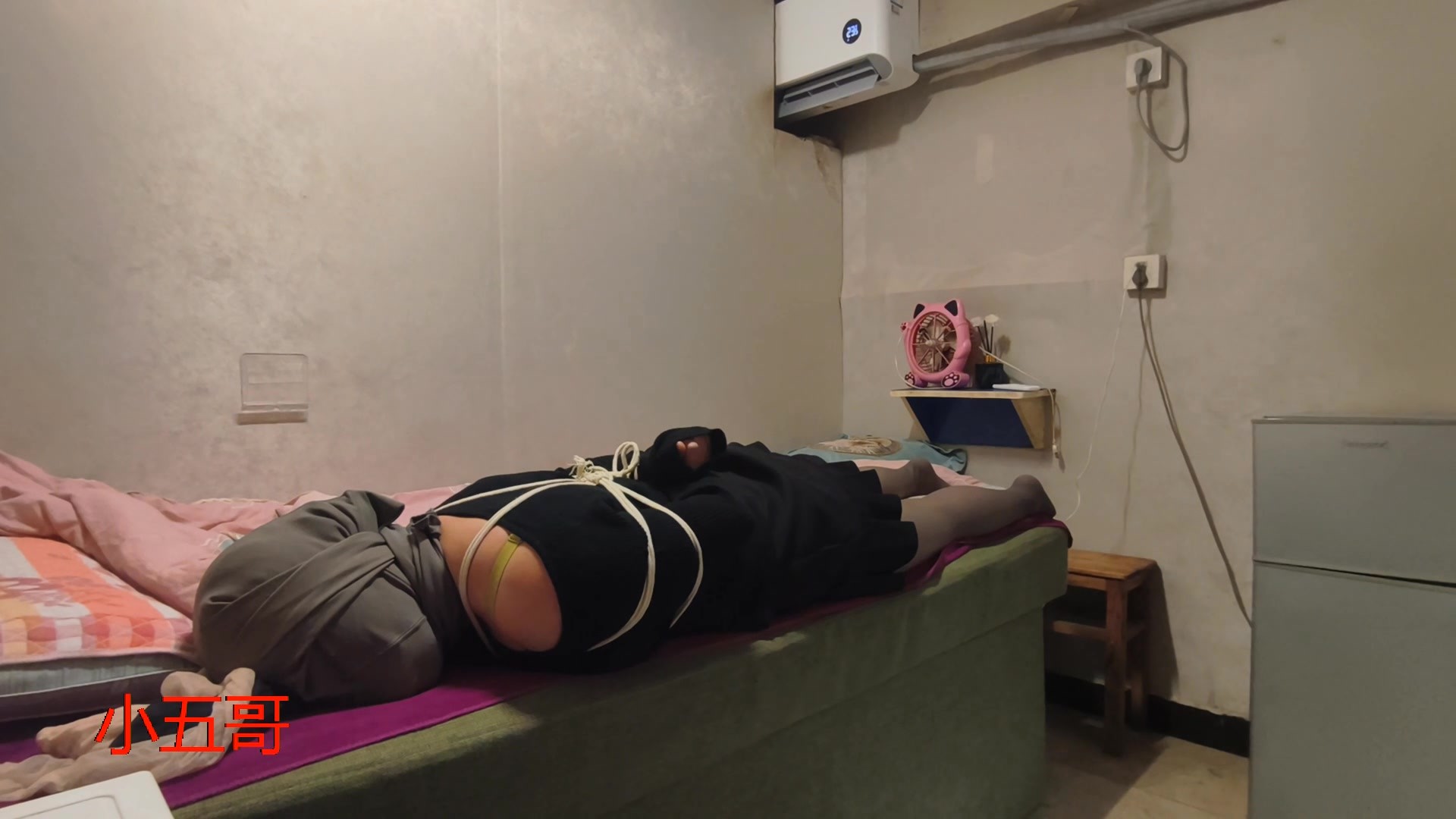 图片[2]-【小五哥原创】日常一绑（肉丝塞嘴，厚灰套头） - 视频-5元站-视频-5元站