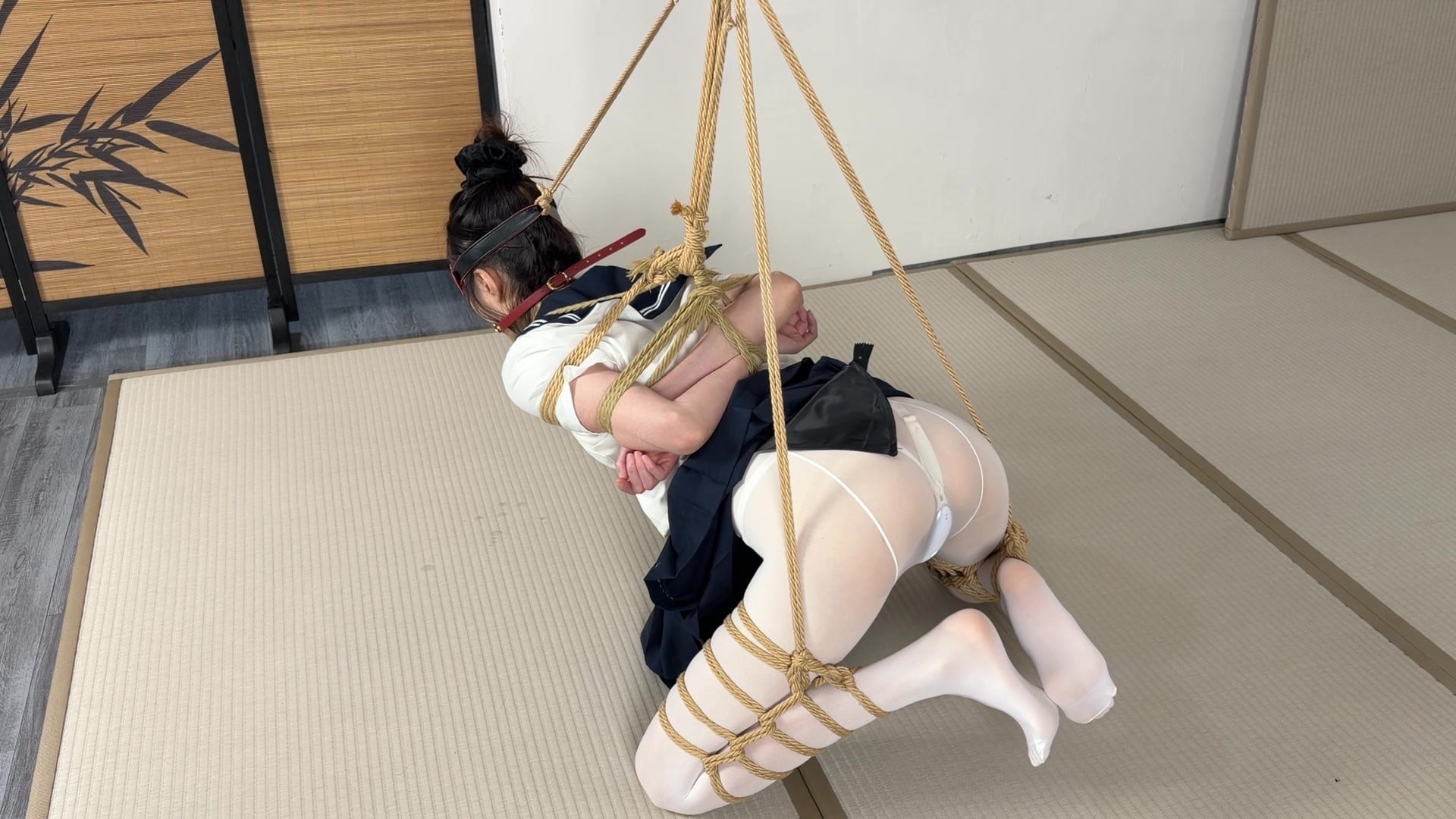 图片[2]-【眼眸出品】《水手白丝直臂加日式反绑折腿半悬吊120》 - 视频-5元站-视频-5元站