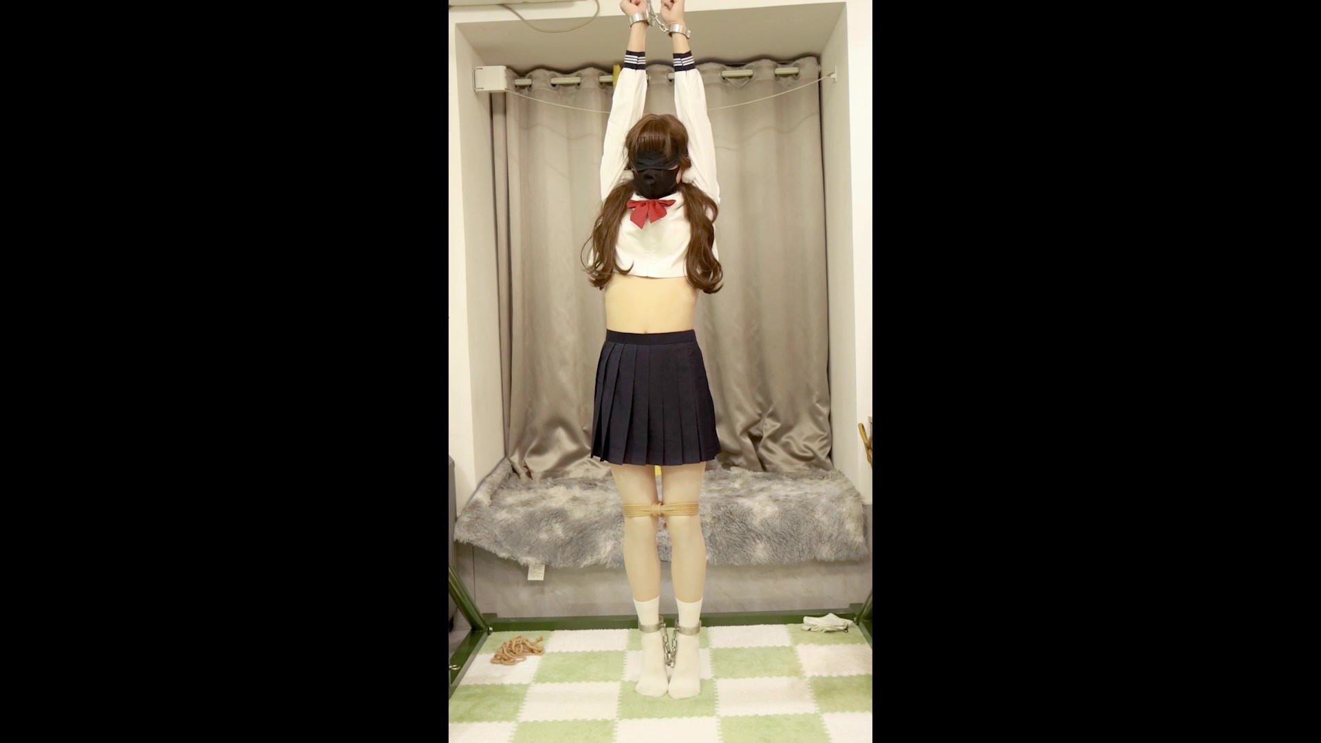 图片[1]-【青衫MM】《被调教的薇薇》第五集 吊缚窒息折磨 大家催的视频剧集来了 薇薇说想被拐卖到大山里任由捆绑和虐待的丫鬟一样的折磨，天真的薇薇身穿水手服＋白棉袜迎来了高强度调教极限... - 视频-5元站-视频-5元站