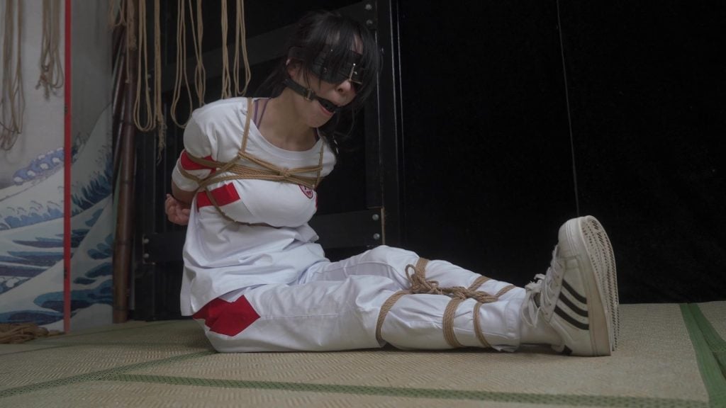 【象人工作室】嗷嗷-校服贝壳头紧缚挣扎TK！-视频-5元站