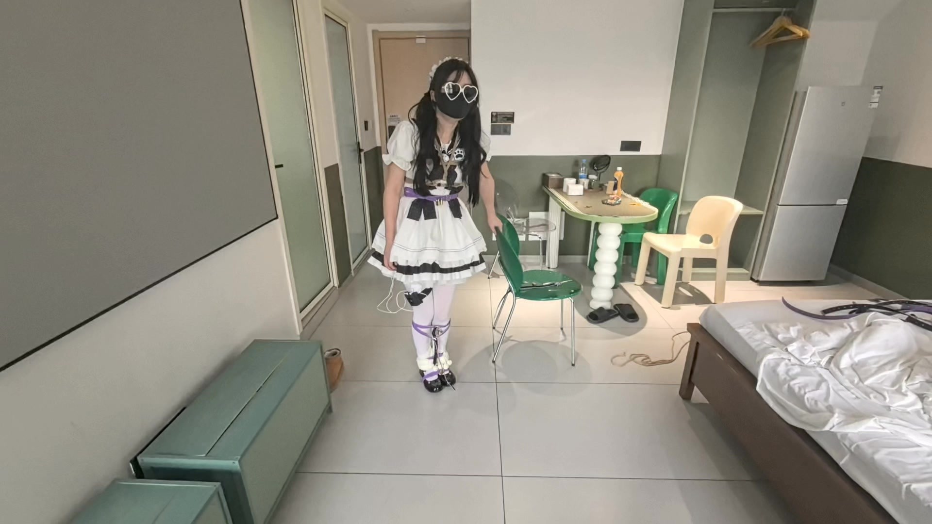 图片[2]-【FXX】【开锁挑战】今天不虐 甚至有点搞笑综艺效果来了 粉丝定拍开锁游戏 内容还是挺有意思的 找钥匙找不到就抢 抢不到还急眼 全程波波贝✙电击器干扰 - 视频-5元站-视频-5元站