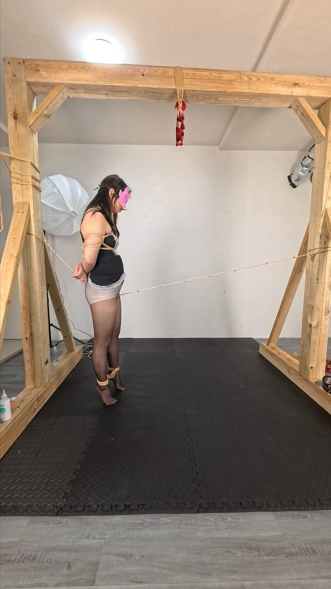 图片[2]-【眼眸原创】紫涵走绳调教 SP - 视频-5元站-视频-5元站