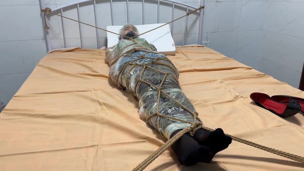 【精致原创】《探员失踪记》①，探员希潼寻找同事可可（绝版模特），却落入一个巨大阴谋-视频-5元站