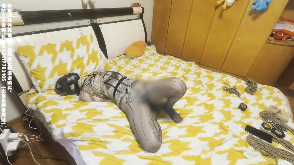 图片[3]-【我的媳妇】246弹、双层灰丝+胶带缠绕+盘腿紧缚挣扎、胶带子夕、R夹虐R、电极片蹂躏+电击电yin、逃无可逃、强制按头深喉口舌侍奉-视频-5元站