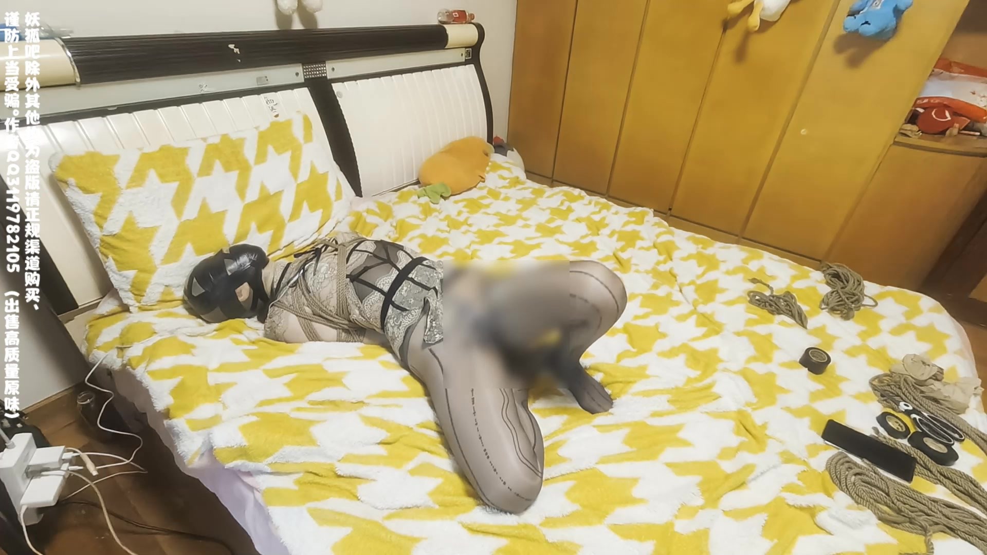 图片[3]-【我的媳妇】246弹、双层灰丝+胶带缠绕+盘腿紧缚挣扎、胶带子夕、R夹虐R、电极片蹂躏+电击电yin、逃无可逃、强制按头深喉口舌侍奉 - 视频-5元站-视频-5元站