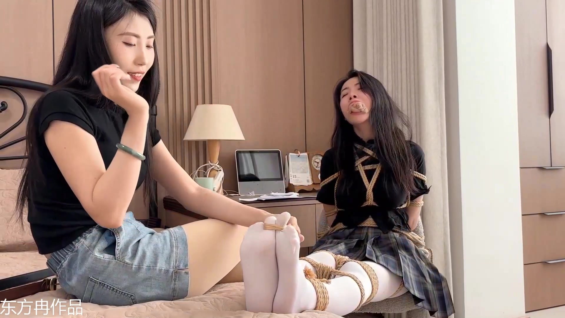 图片[1]-【云雀工作室】柳洋、恩可主演DID剧情片《室友奴隶》（下）被捆绑监禁折磨的女孩反攻室友，以彼之道还施彼身！ - 视频-5元站-视频-5元站