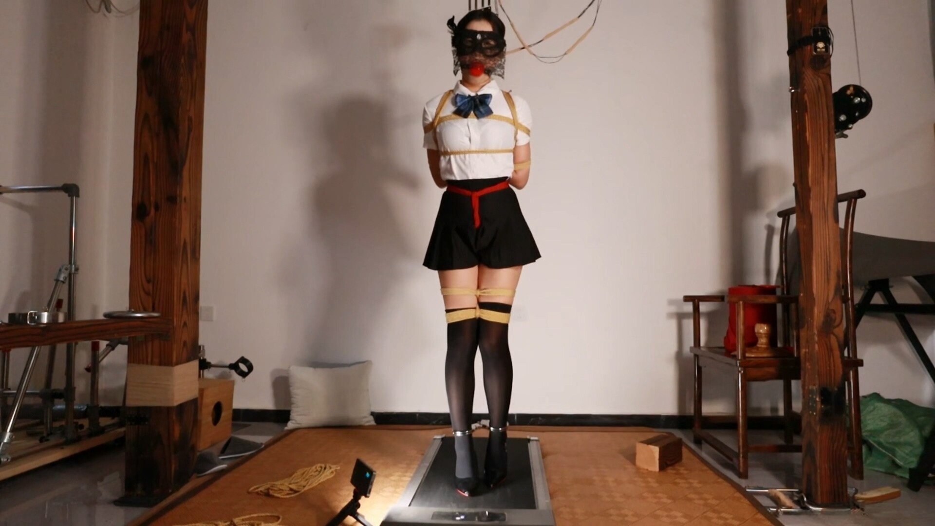 图片[1]-【路由紧缚】文慧电击三部曲第二部 高跟跑步机超大口球强制电击 - 视频-5元站-视频-5元站