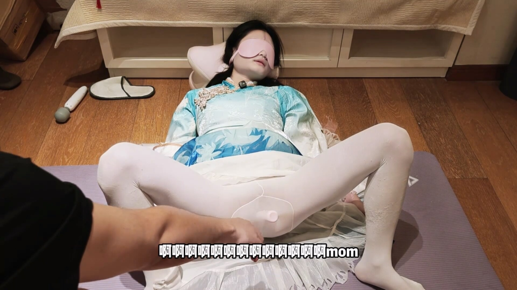 【夏遇妙妙屋】[馨馨]cosplay系列~(贝贝+炮击+户外+入体)-视频-5元站