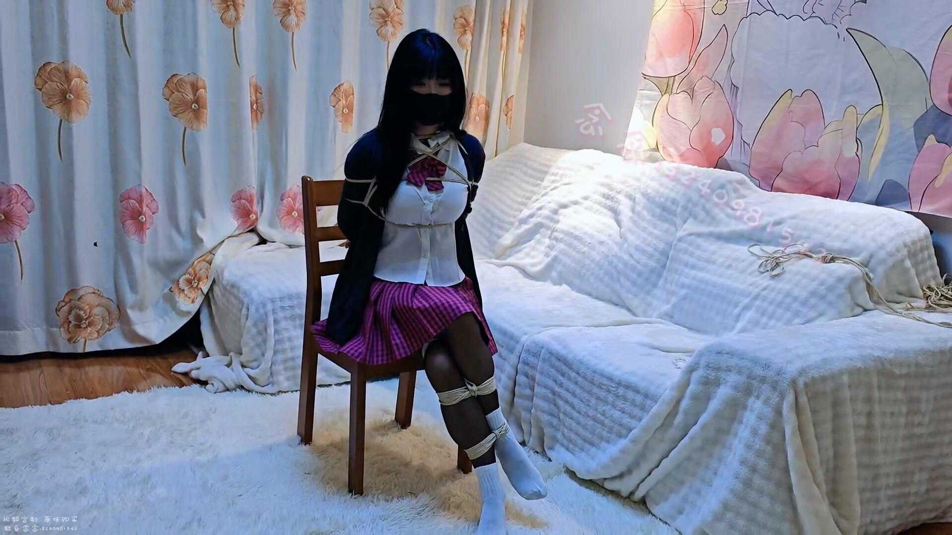 图片[2]-【司念念】jk椅子麻花腿捆绑放置 黑丝配白袜 原味袜子堵嘴 tk挠痒 - 视频-5元站-视频-5元站