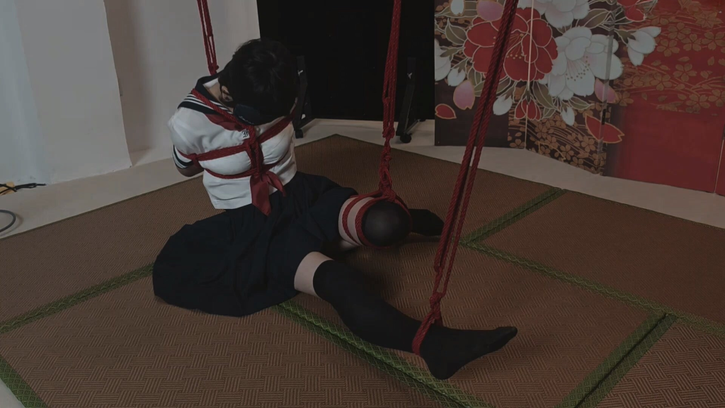 【汐月原创】吊缚下微微颤抖的jk妹妹-视频-5元站