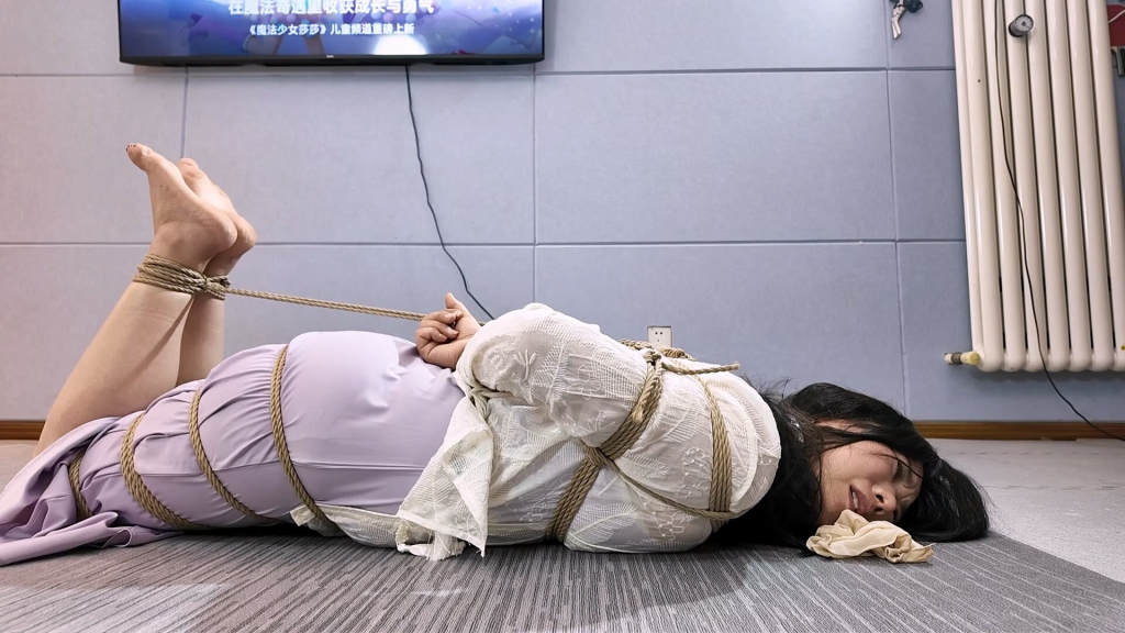 【一绳所爱】古筝熟女倩倩的双人调教~1-视频-5元站