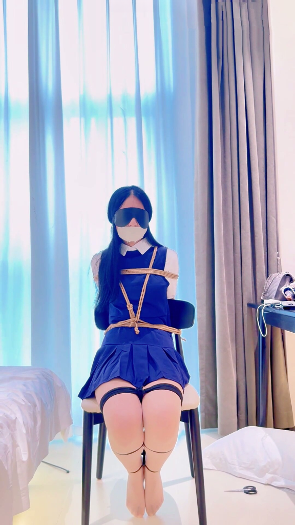 【辰C未W】TK电击足底 云淑的椅子缚（TK、扎带、脚底电击）-视频-5元站