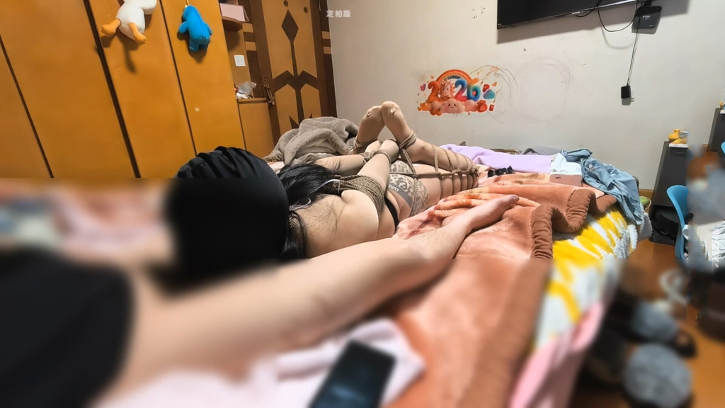 图片[2]-【我的媳妇】253弹、多层短丝包手分腿驷马、近20分钟的口舌侍奉、口的精神崩溃、被要求主动开启电击和自己戴R夹-视频-5元站