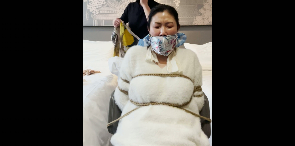 【爱堵之人】紧缚堵嘴 多重围巾包裹猿辔捂闷考验-视频-5元站
