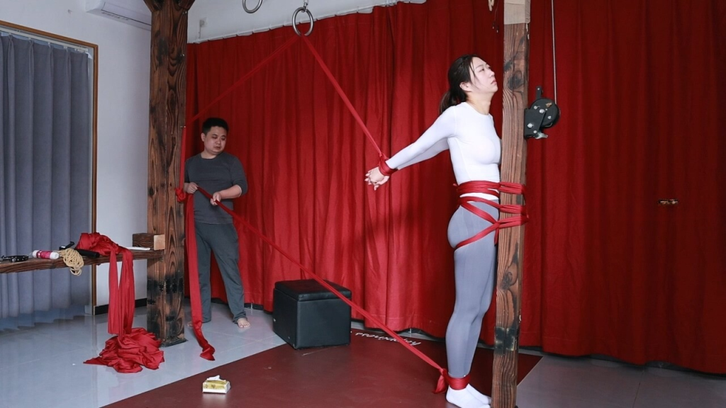 【路由紧缚】都市白领小纯直臂拉伸-视频-5元站