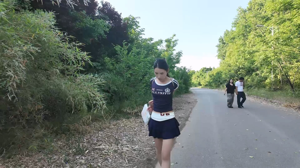 【一绳所爱】运动小美女杨若琳户外-视频-5元站
