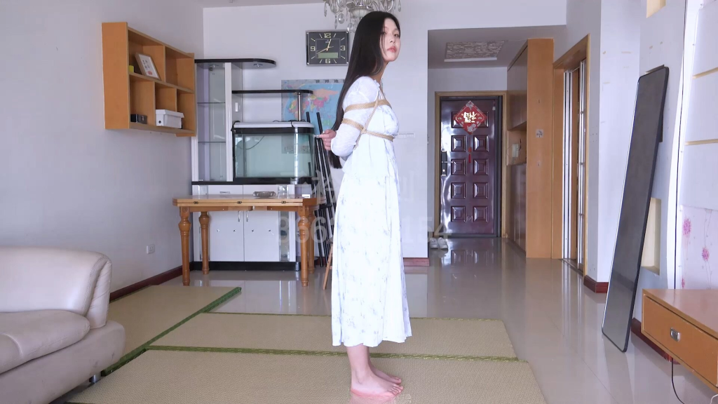 【子衿原创】新模试镜 趴着会压到胸疼-视频-5元站
