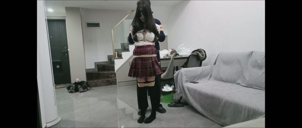 【王五先生】新模特小妖（小小的身材大大地熊）-视频-5元站