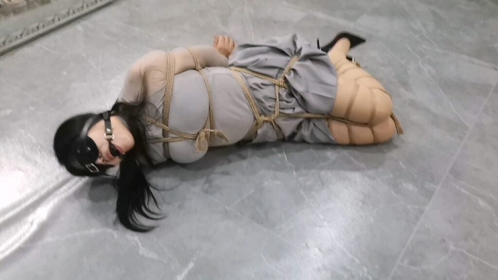 【牧遥缚影】老板和女员工李然的脱缚中奖游戏,李然能中奖吗 -视频-5元站