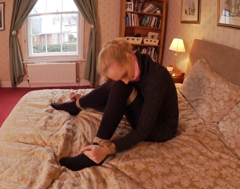 Ariel Anderssen – My Rollneck Master-视频-5元站