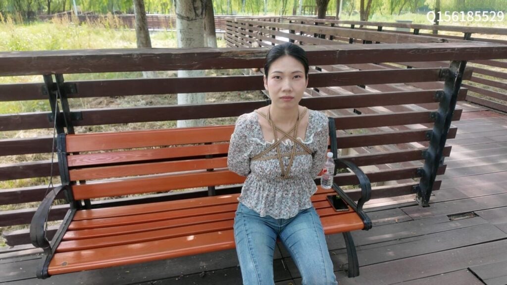 【龙飞绳艺】奇葩访谈 户外访谈各类话题 梦想 爱好 变态的一些提问 尴尬的是 很多路人都看到我俩 心慌-视频-5元站