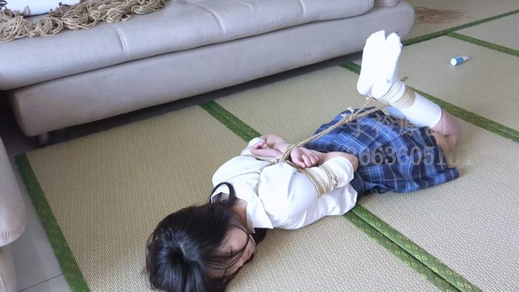 【子衿原创】小凝 紧缚挣扎挠痒-视频-5元站