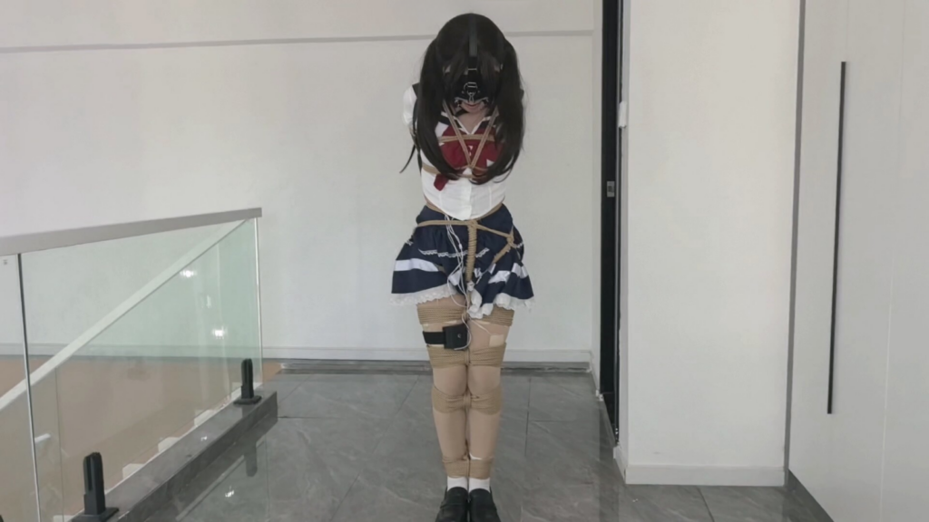 图片[2]-【FXX】◤紧缚挣扎自救◢这波亏大发，左手干脱臼，客户要求不能借助任何帮助挣扎自救，全程每三分钟增加电击器10档，从头哭到尾，真实极限挣扎，驷马部分电击痛到她不能接受了强制性…-视频-5元站
