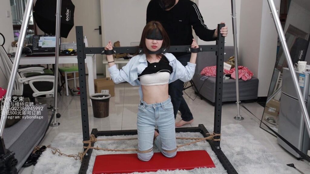 图片[2]-【心悦艺束】文文00后小萝莉拘束架完全拘束+调教TK+揉按摩-视频-5元站