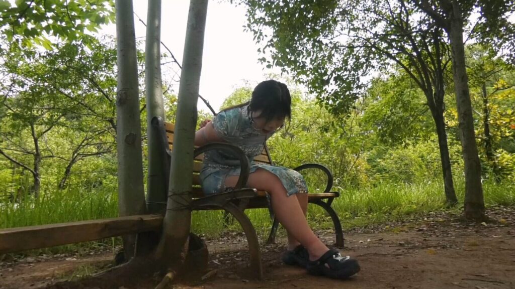 【胜景影视】女M的野外训练-视频-5元站