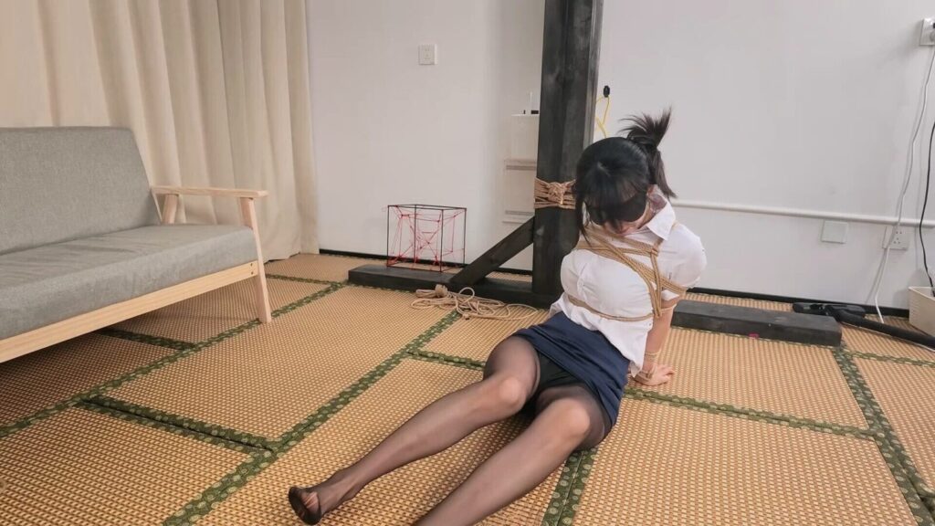 【象人工作室】【写真集】OL制服美女,直臂捆缚 制服诱惑-视频-5元站