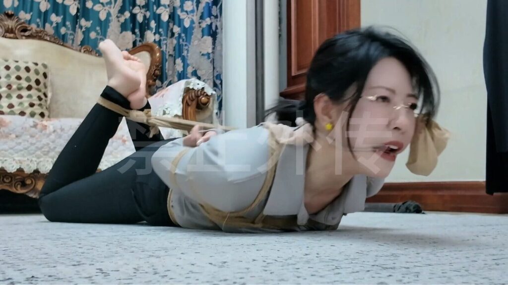 【枫叶工作室】《缚美记·①号律政佳人米粒》【驷马勒嘴】【短丝玉足】【放置挣扎】【原味冲击】-视频-5元站