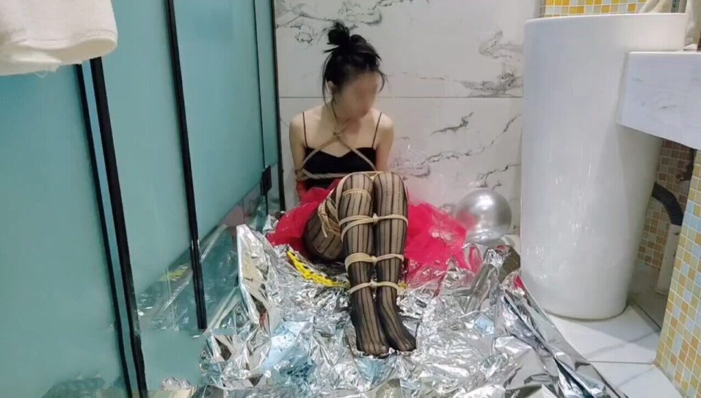 【喵酱原创】芭蕾舞者的黑胶敷贴，反复折磨-视频-5元站