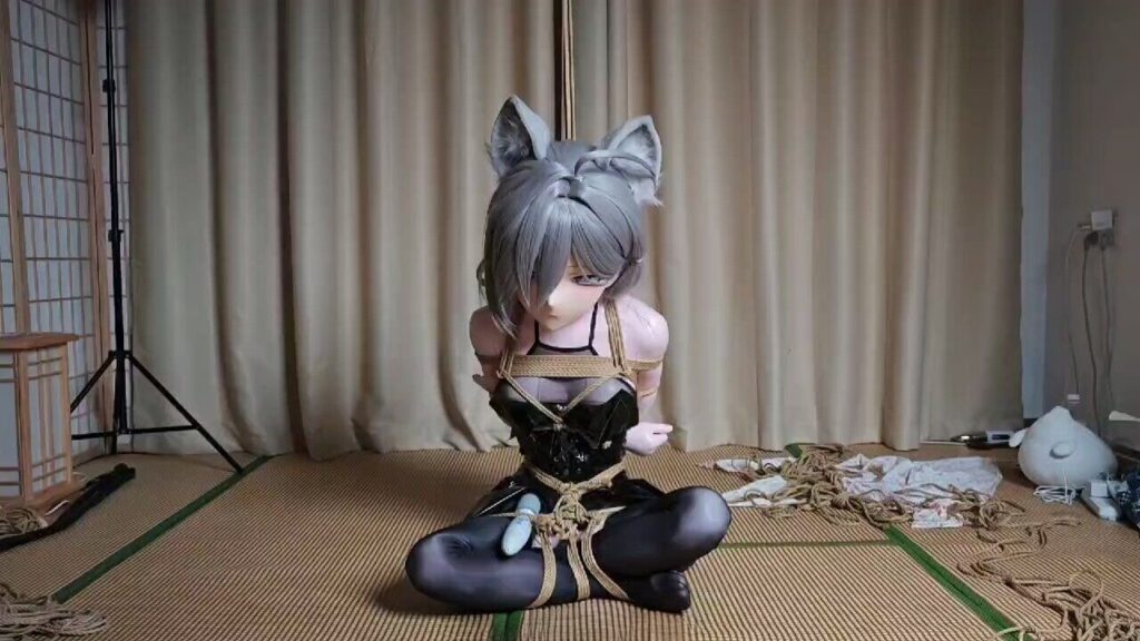 【灵绳工作室】小恶魔kig被分腿吊缚后海老放置-视频-5元站