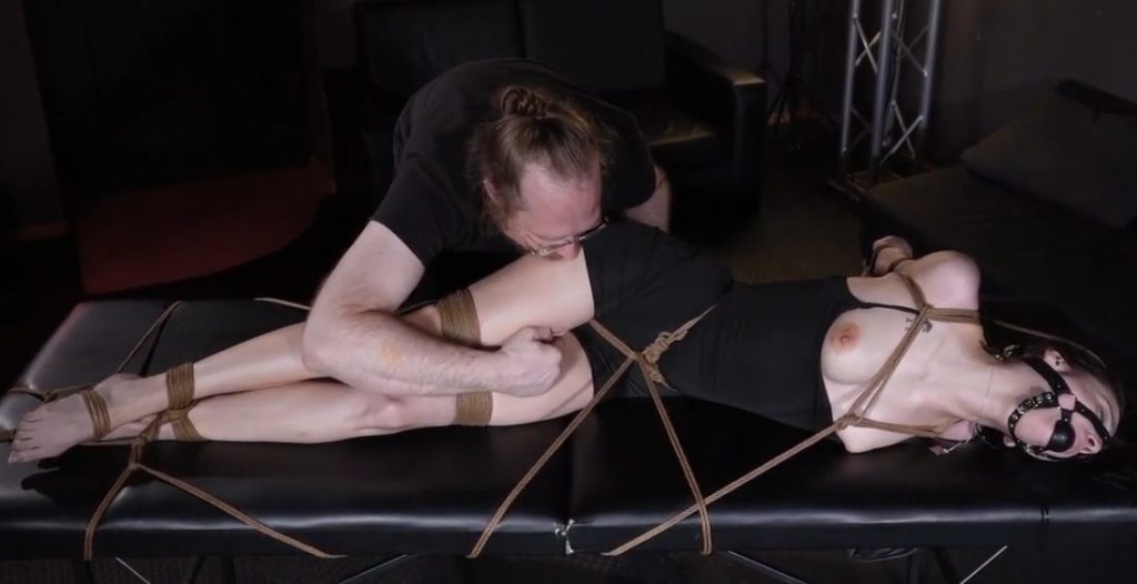 图片[2]-Cloudy – Bondage Creep Owns Your Now! Made to Cum in Tight Ropes-视频-5元站