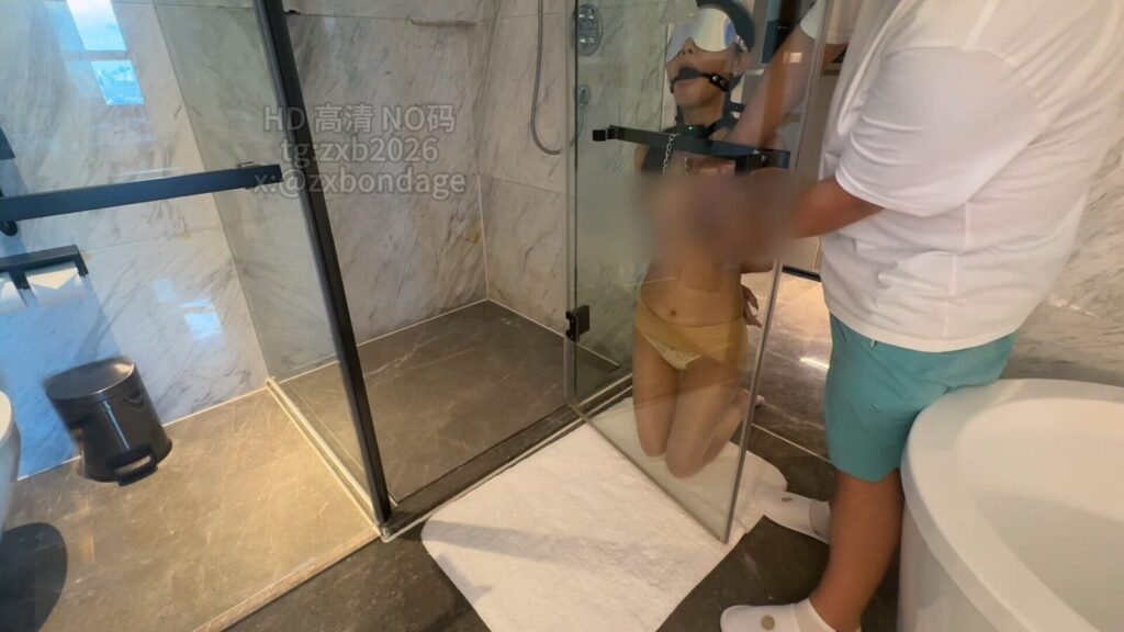 【zxbondage】《诺诺初体验（下集）乳夹牵引 深喉调教》55-视频-5元站