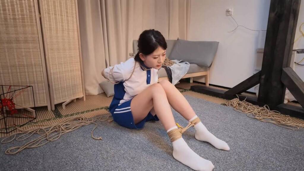 【象人工作室】【花花】【五花大绑】勒脖子反应！反馈很难受！-视频-5元站