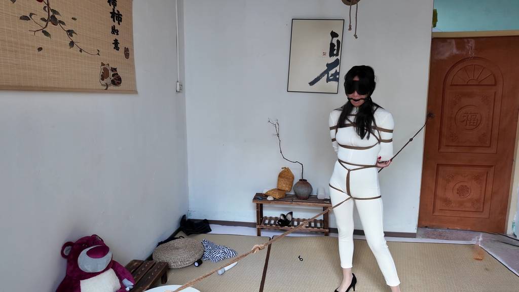 【AuntGzs】连体瑜伽服 口球眼罩 走绳-视频-5元站