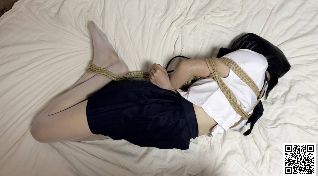 【青浦小屋】情侣主奴 反奴为主 捆绑JK白丝女友S-视频-5元站