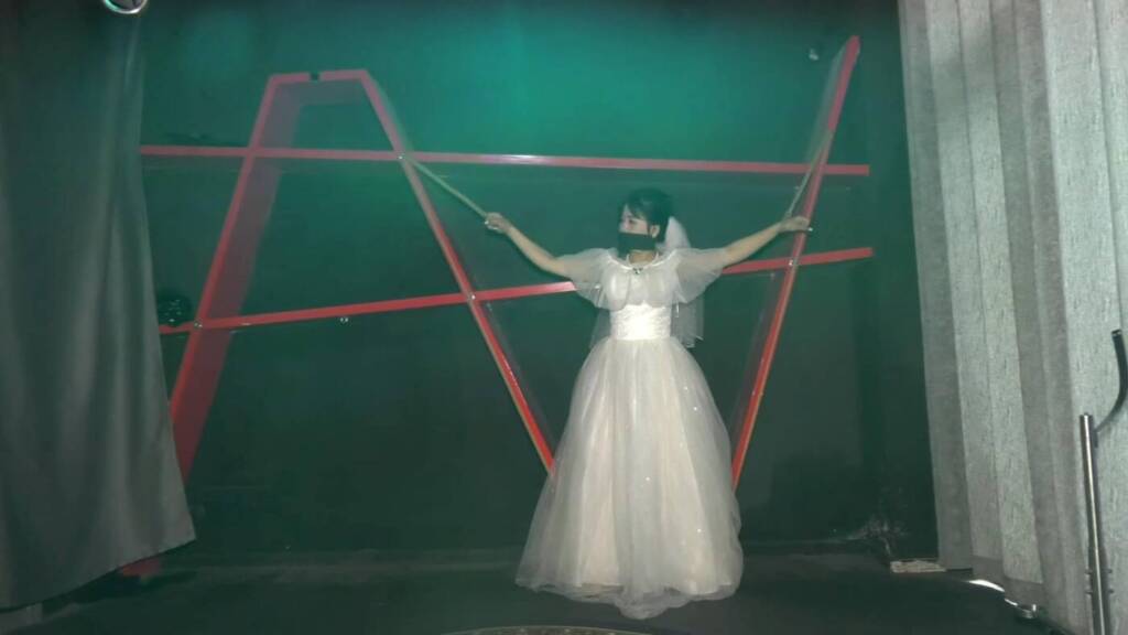 【胜景影视】会所里捆绑婚纱女M 二-视频-5元站