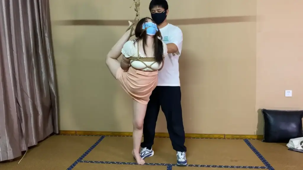 【山鬼工作室】新模特杨闪闪初次体验，很耐的一个模特，希望大家喜欢-视频-5元站